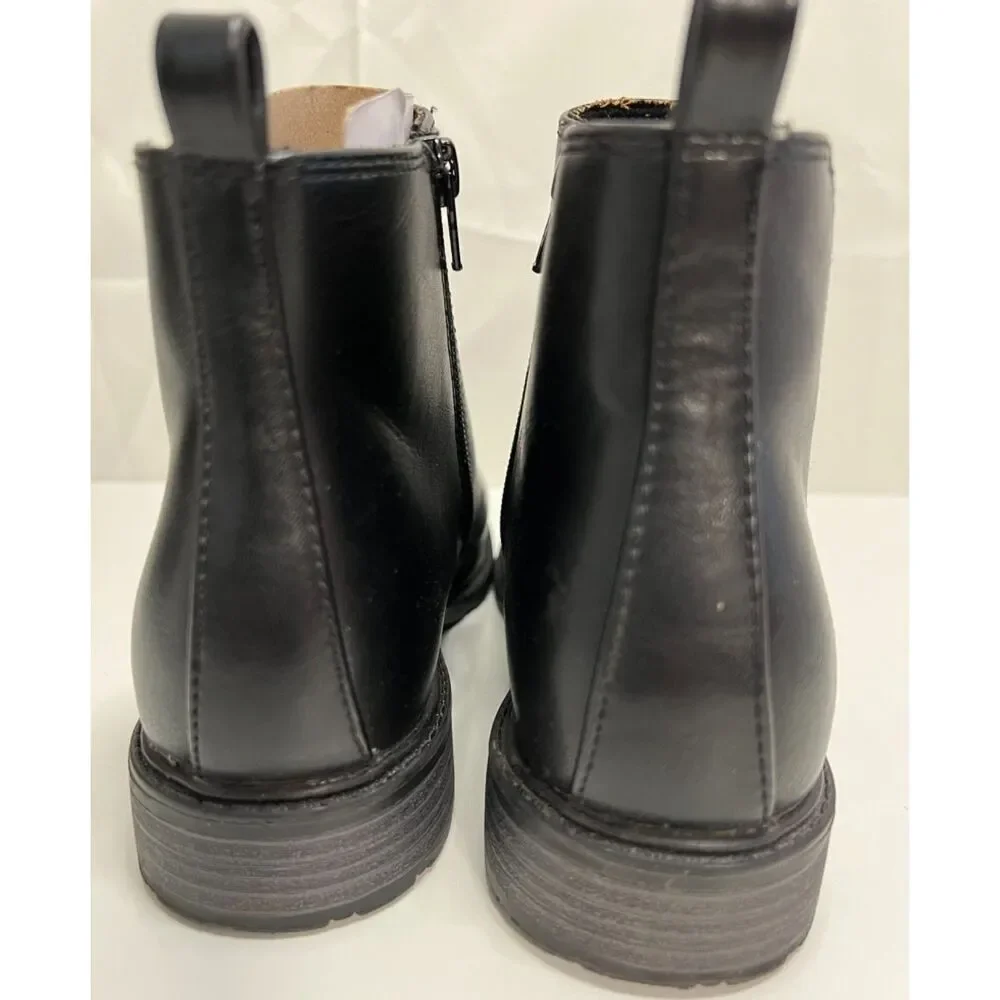 NWT Sonoma Lottiee black chelsea booties. Size 8.5